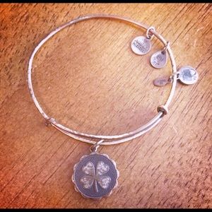 Alex and Ani Original Design 4-Leaf Clover Bangle